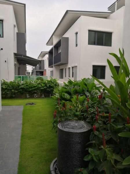 Semi-Detached House for Sale in D'Island (Puchong) - Elaine Kow - PropertyGuru.com.my