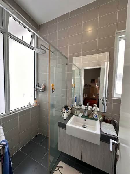 Semi-Detached House for Sale in Cyberjaya (Selangor) - Evelle Chan - Bathroom - PropertyGuru.com.my