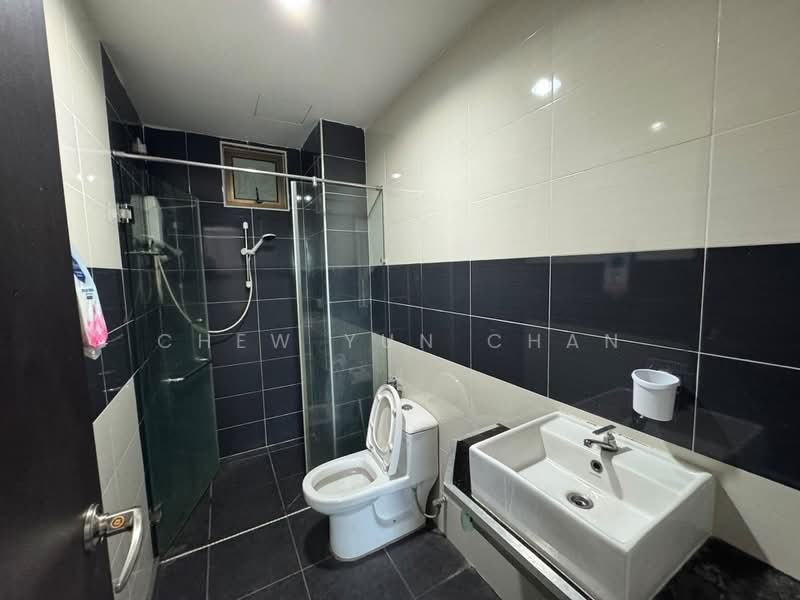 Service Residence for Rent at D'Inspire Residence (Inspira Bestari) - Chew Yun Chan - Bathroom - PropertyGuru.com.my