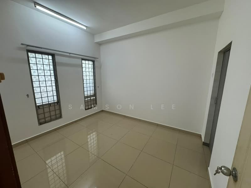 Rumah Bandar untuk Dijual di Taman Bukit Serdang (Seri Kembangan) - Samson Lee - Interior - PropertyGuru.com.my