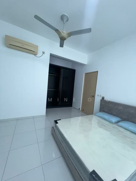 Servis Apartment untuk Disewa di The Sky Executive Suites - Jasmine Ong - Bedroom - PropertyGuru.com.my