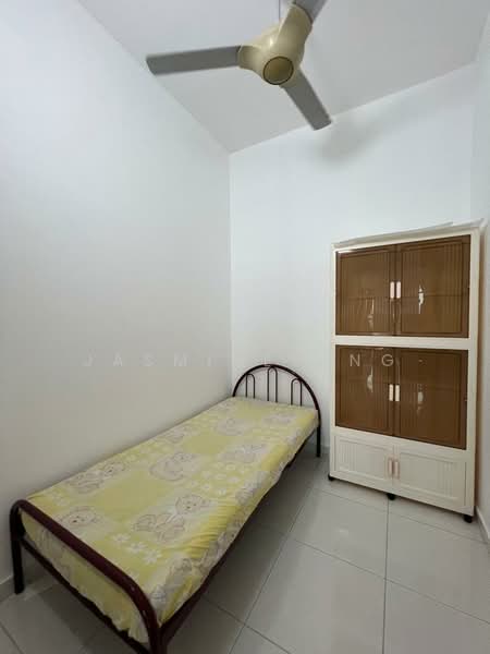 Servis Apartment untuk Disewa di The Sky Executive Suites - Jasmine Ong - Bedroom - PropertyGuru.com.my