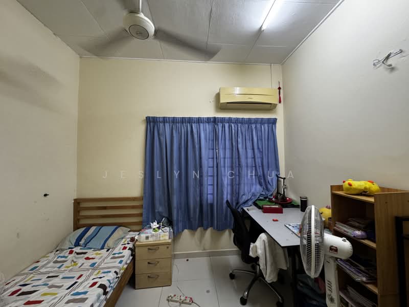 2-storey Terraced House for Sale in Usj 6 (Subang Jaya) - Jeslyn Chua - Bedroom - PropertyGuru.com.my