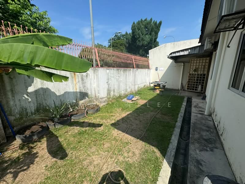 Semi-Detached House for Sale in Taman Kajang Mewah (Kajang) - Samson Lee - Garden - PropertyGuru.com.my