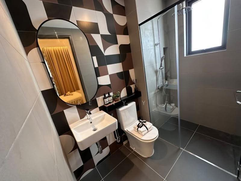 Kediaman Servis untuk Dijual di Vox Residence @ Sentul - Kenny YL - Bathroom - PropertyGuru.com.my