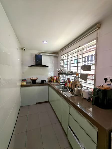 Rumah Teres 2 Tingkat untuk Dijual di Taman Impian Emas (Skudai) - Kent Loi - Kitchen - PropertyGuru.com.my
