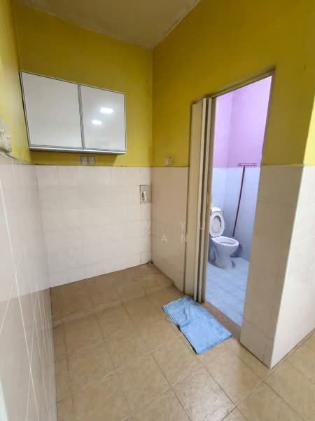 Rumah Teres untuk Disewa di Taman Nusa Perintis 2 (Iskandar Puteri (Nusajaya)) - Chew Yun Chan - Bathroom - PropertyGuru.com.my