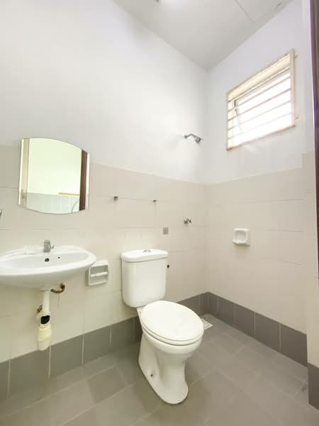 Rumah Teres 2 Tingkat untuk Dijual di Bandar Teknologi Kajang (Kajang) - Mahirah . - Bathroom - PropertyGuru.com.my