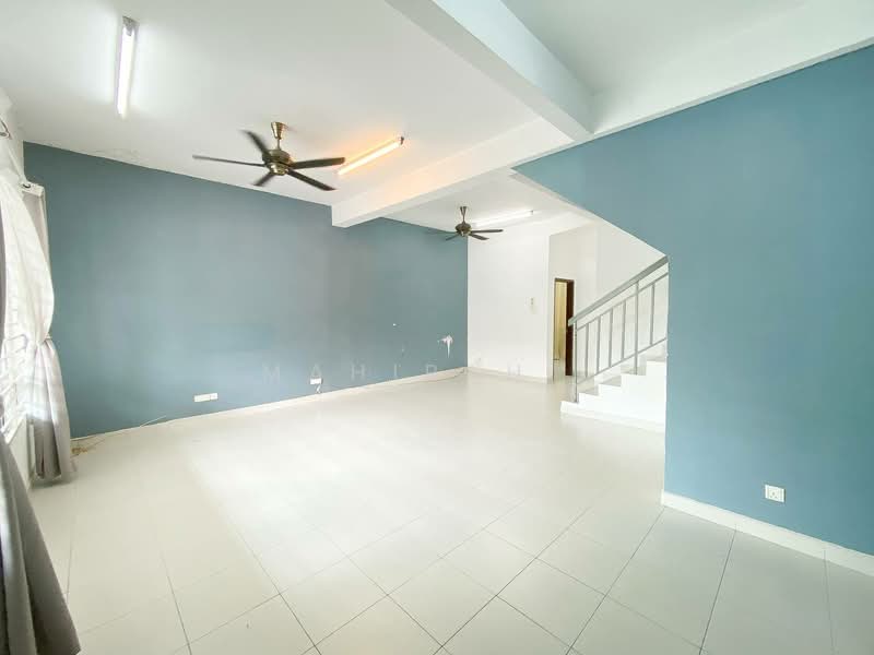 Rumah Teres 2 Tingkat untuk Dijual di Bandar Teknologi Kajang (Kajang) - Mahirah . - Living Room - PropertyGuru.com.my