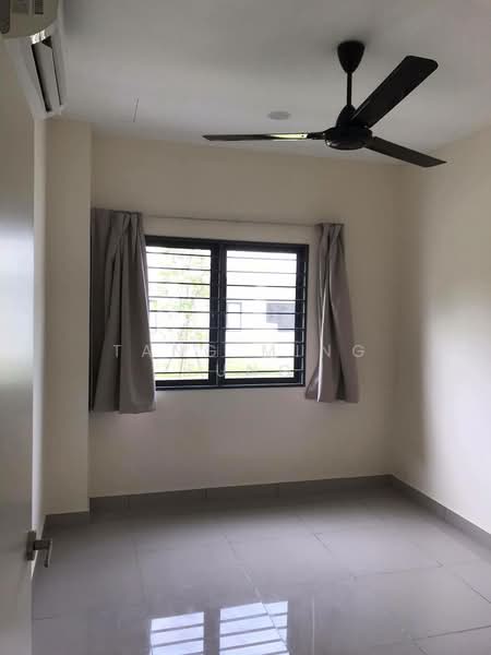 Rumah Teres 2 Tingkat untuk Dijual di Dengkil (Selangor) - Tang Ming Fung - Bedroom - PropertyGuru.com.my