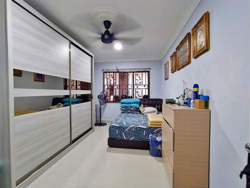 1-storey Terraced House for Sale in Taman Bukit Permai (Ampang) - Azli Ibrahim - Bedroom - PropertyGuru.com.my