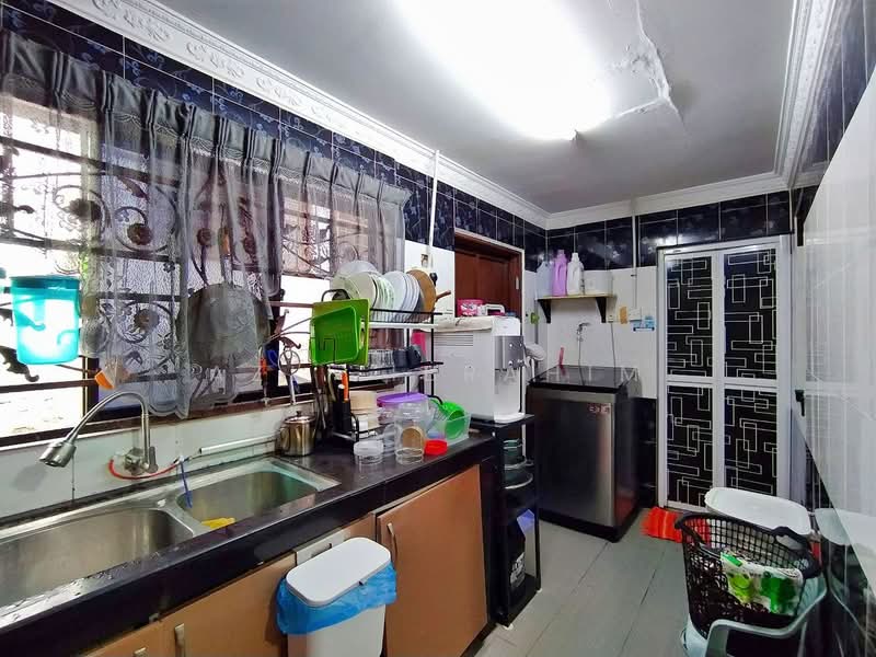1-storey Terraced House for Sale in Taman Bukit Permai (Ampang) - Azli Ibrahim - Kitchen - PropertyGuru.com.my