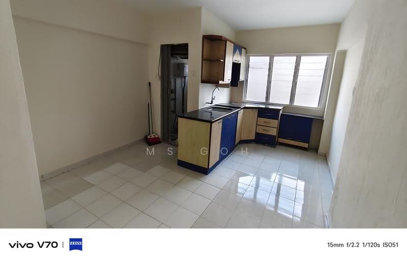 Flat for Rent at Paradigm Residence - Ms Goh - Kitchen - PropertyGuru.com.my
