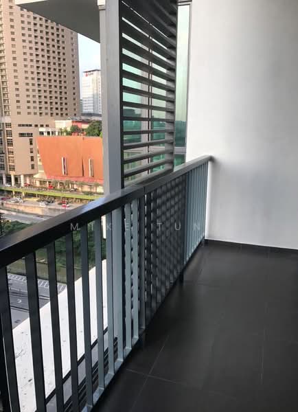 Servis Apartment untuk Dijual di Vogue Suites One - Mike Tung - Balcony - PropertyGuru.com.my