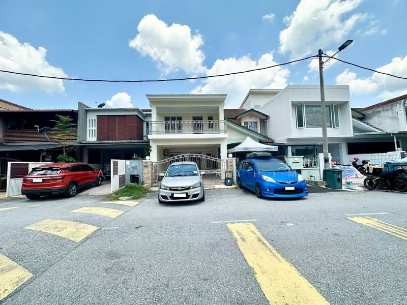 2-storey Terraced House for Sale in Taman Gombak Permai (Batu Caves) - Azli Ibrahim - Exterior - PropertyGuru.com.my