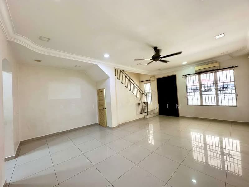 2-storey Terraced House for Sale in Taman Gombak Permai (Batu Caves) - Azli Ibrahim - Living Room - PropertyGuru.com.my
