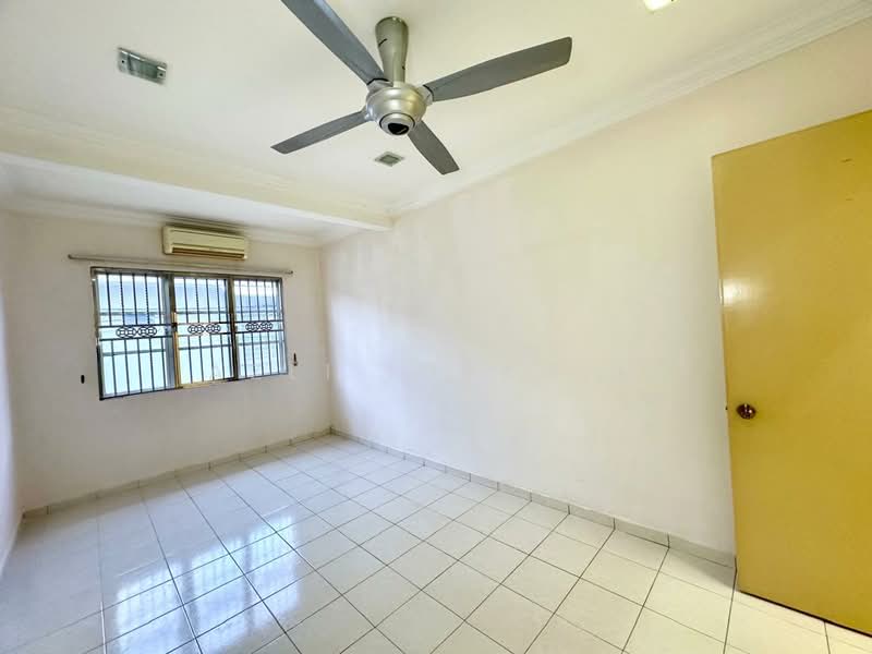 2-storey Terraced House for Sale in Taman Gombak Permai (Batu Caves) - Azli Ibrahim - Interior - PropertyGuru.com.my