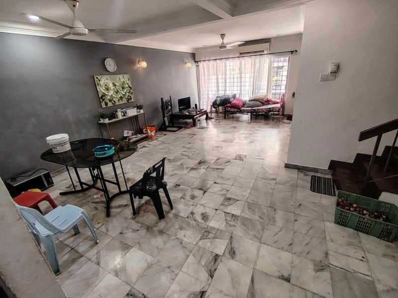 2-storey Terraced House for Sale in Sentul Pasar (Sentul) - Amber Ng - Living Room - PropertyGuru.com.my