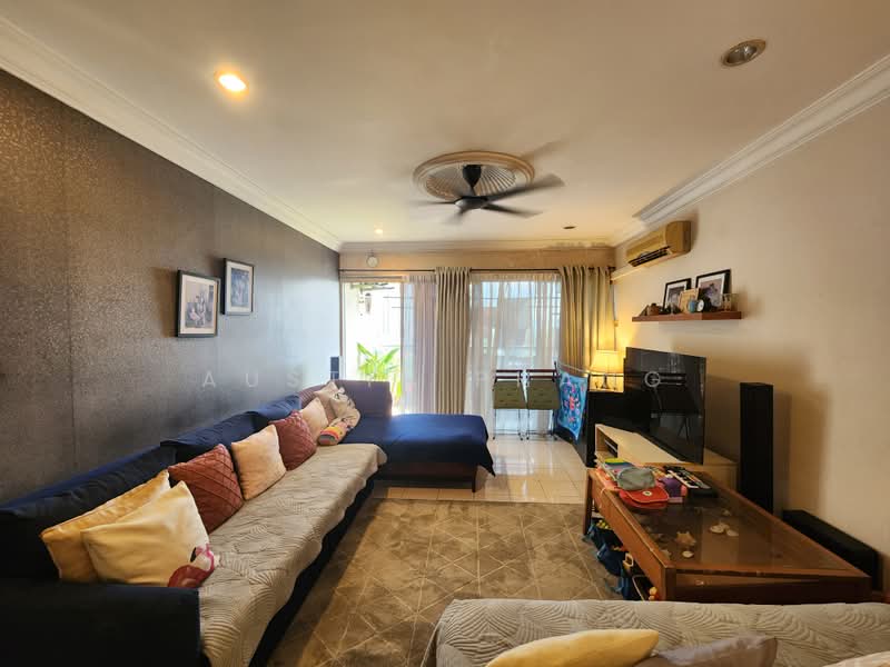 Kondominium untuk Dijual di Union Heights - Austin Phang - Living Room - PropertyGuru.com.my
