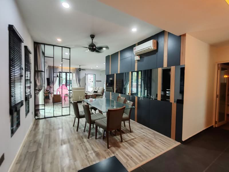 2-storey Terraced House for Sale in Kota Kemuning (Shah Alam) - Chloe Tan - Living Room - PropertyGuru.com.my