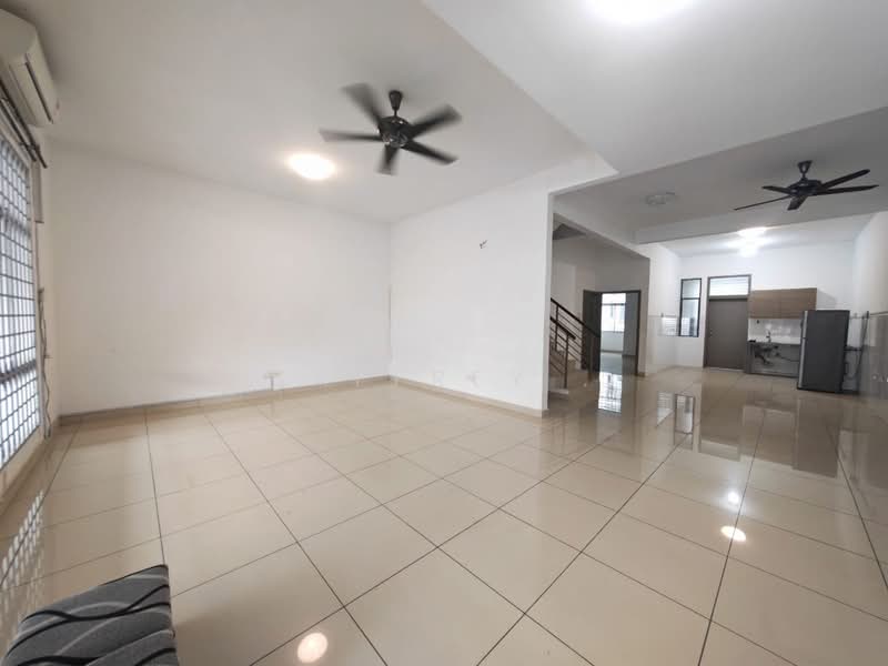 Rumah Teres 2 Tingkat untuk Disewa di Taman Redang (Johor Bahru) - Jaffrey . - PropertyGuru.com.my