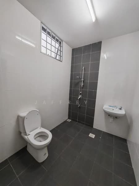 Rumah Teres 2 Tingkat untuk Disewa di Taman Redang (Johor Bahru) - Jaffrey . - PropertyGuru.com.my