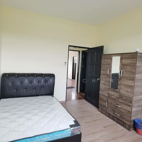 2-storey Terraced House for Sale in Stutong (Kuching) - Alfred Chua - Bedroom - PropertyGuru.com.my