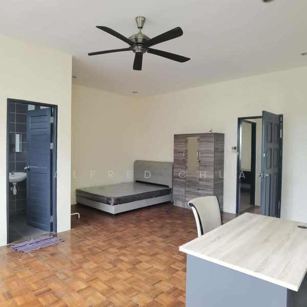 2-storey Terraced House for Sale in Stutong (Kuching) - Alfred Chua - Bedroom - PropertyGuru.com.my