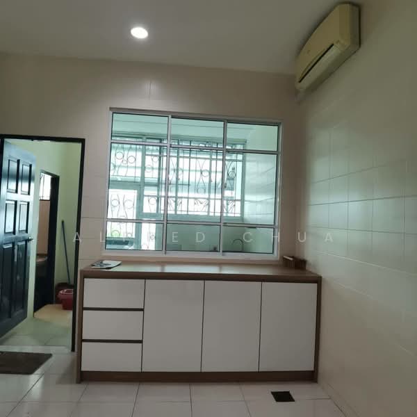 2-storey Terraced House for Sale in Stutong (Kuching) - Alfred Chua - Kitchen - PropertyGuru.com.my