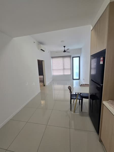 Servis Apartment untuk Disewa di SouthPlace Residences @ Tropicana Metropark - Jason Hew - Living Room - PropertyGuru.com.my