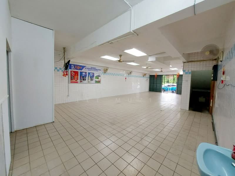 Kedai untuk Disewa di New Pasir Puteh (Ipoh) - Lee Muzi - Interior - PropertyGuru.com.my