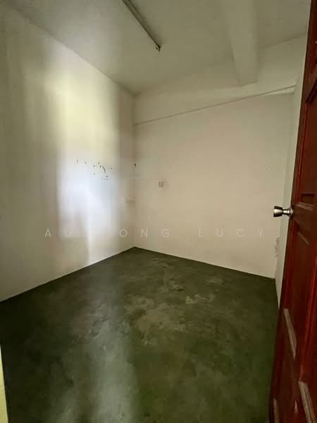Rumah Flat untuk Dijual di Taman Molek - Au Yong Lucy - Interior - PropertyGuru.com.my