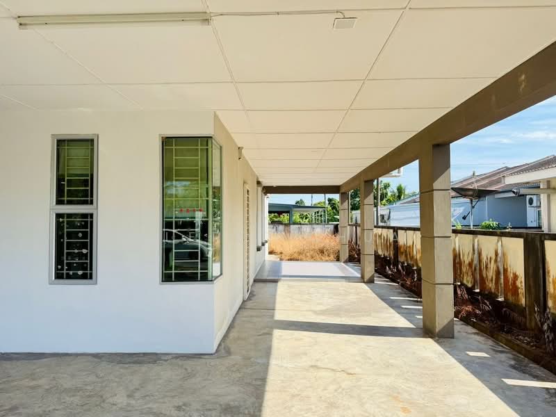 Rumah Berkembar untuk Dijual di Kota Samarahan (Sarawak) - Alfred Chua - Exterior - PropertyGuru.com.my