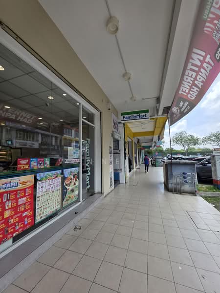 Shop for Sale in Taman Sri Serdang (Seri Kembangan) - Evonne Lee - Exterior - PropertyGuru.com.my
