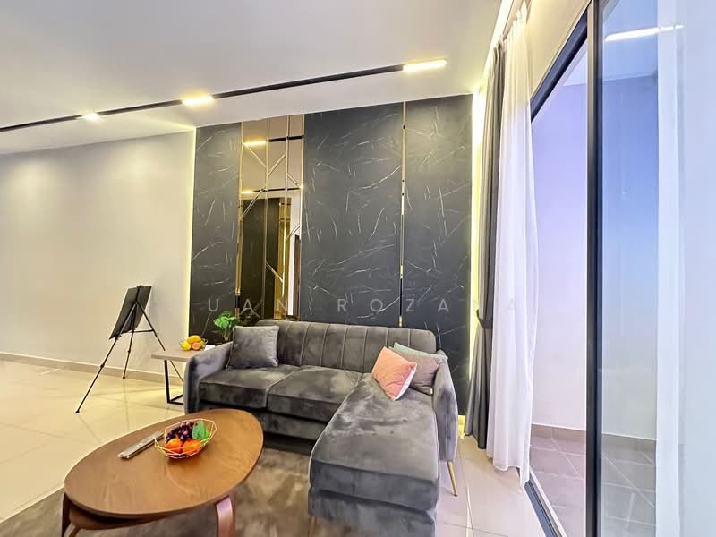 Kondominium untuk Dijual di Eco Peak Residences - Puan Rozana - Living Room - PropertyGuru.com.my