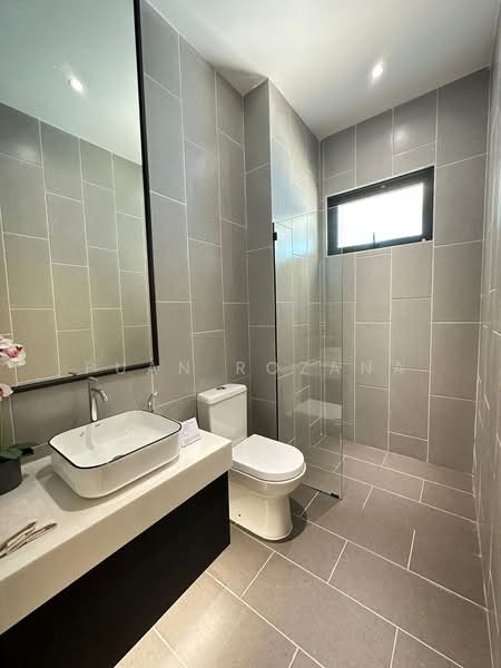Kondominium untuk Dijual di Eco Peak Residences - Puan Rozana - Bathroom - PropertyGuru.com.my