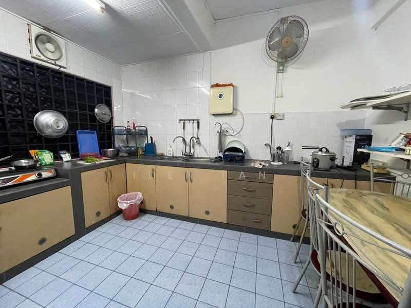 Rumah Teres 2 Tingkat untuk Dijual di Skudai (Johor) - Iden Tan - Kitchen - PropertyGuru.com.my