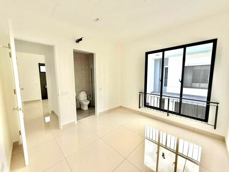 Rumah Berkembar untuk Dijual di Setia Tropika (Johor Bahru) - Jason Tan - Bathroom - PropertyGuru.com.my