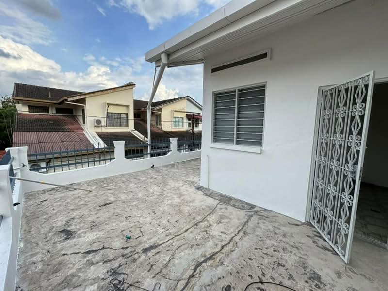 2-storey Terraced House for Sale in Ipoh (Perak) - Qazin Khoo - Exterior - PropertyGuru.com.my