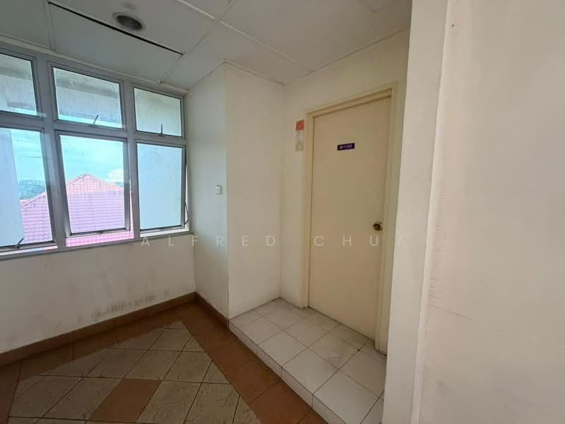 Kondominium untuk Dijual di MJC Upper Sanctuary - Alfred Chua - Corridor - PropertyGuru.com.my