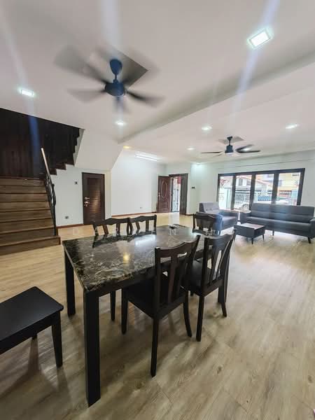 Rumah Teres 2 Tingkat untuk Disewa di Bandar Dato Onn (Tebrau) - Darren Ho - Living Room - PropertyGuru.com.my