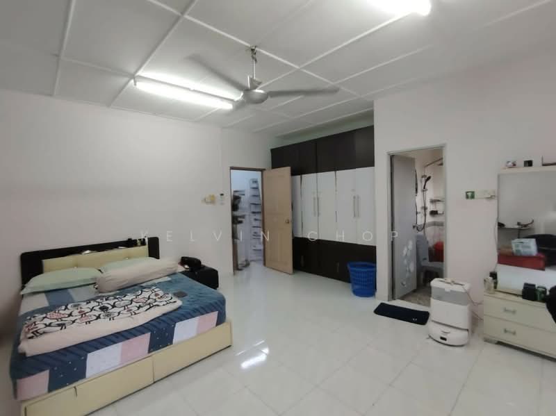 2-storey Terraced House for Sale in Permas Jaya (Johor Bahru) - Kelvin Chop - Bedroom - PropertyGuru.com.my