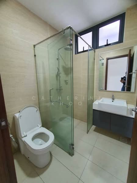 Service Residence for Rent at Crescent Bay Suites (Teluk Bayu) - Catherine Khoo - Bathroom - PropertyGuru.com.my
