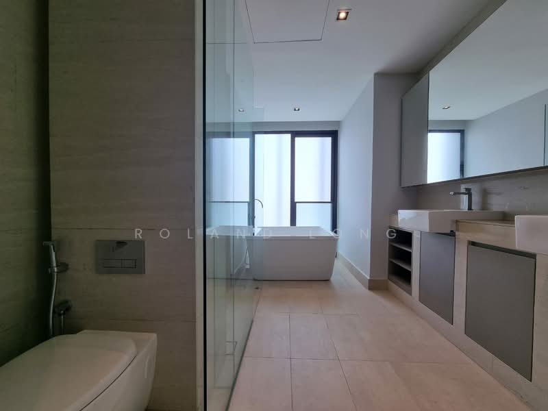 Servis Apartment untuk Disewa di Lumi Tropicana Serviced Residence - Roland Long - Bathroom - PropertyGuru.com.my