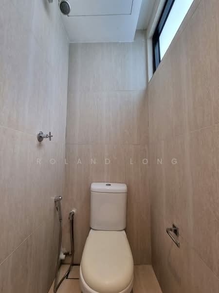 Servis Apartment untuk Disewa di Lumi Tropicana Serviced Residence - Roland Long - Bathroom - PropertyGuru.com.my