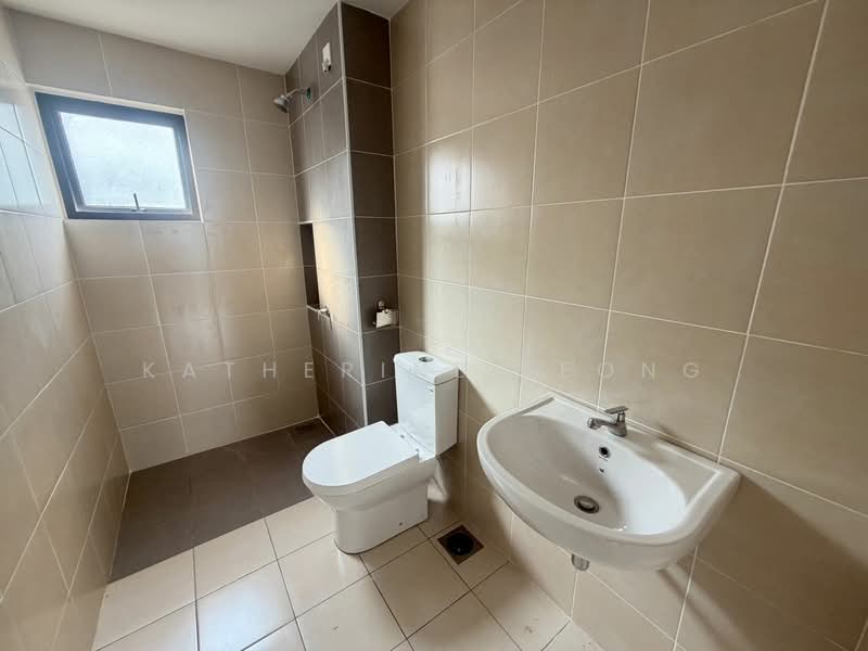 2-storey Terraced House for Sale in Rawang (Selangor) - Katherine Leong - Bathroom - PropertyGuru.com.my