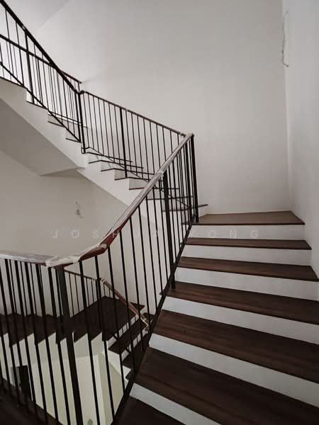 3-storey Terraced House for Sale in Taman Bukit Serdang (Seri Kembangan) - Joshua Yong - Interior - PropertyGuru.com.my