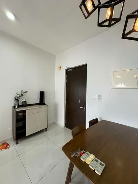 Condominium for Rent at Royal Strand @ Country Garden Danga Bay - John Lee - Dining Room - PropertyGuru.com.my