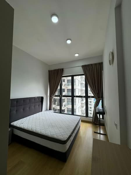 Condominium for Rent at Royal Strand @ Country Garden Danga Bay - John Lee - Bedroom - PropertyGuru.com.my