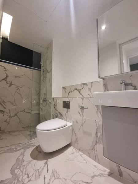 Servis Apartment untuk Disewa di Lumi Tropicana Serviced Residence - Roland Long - Bathroom - PropertyGuru.com.my